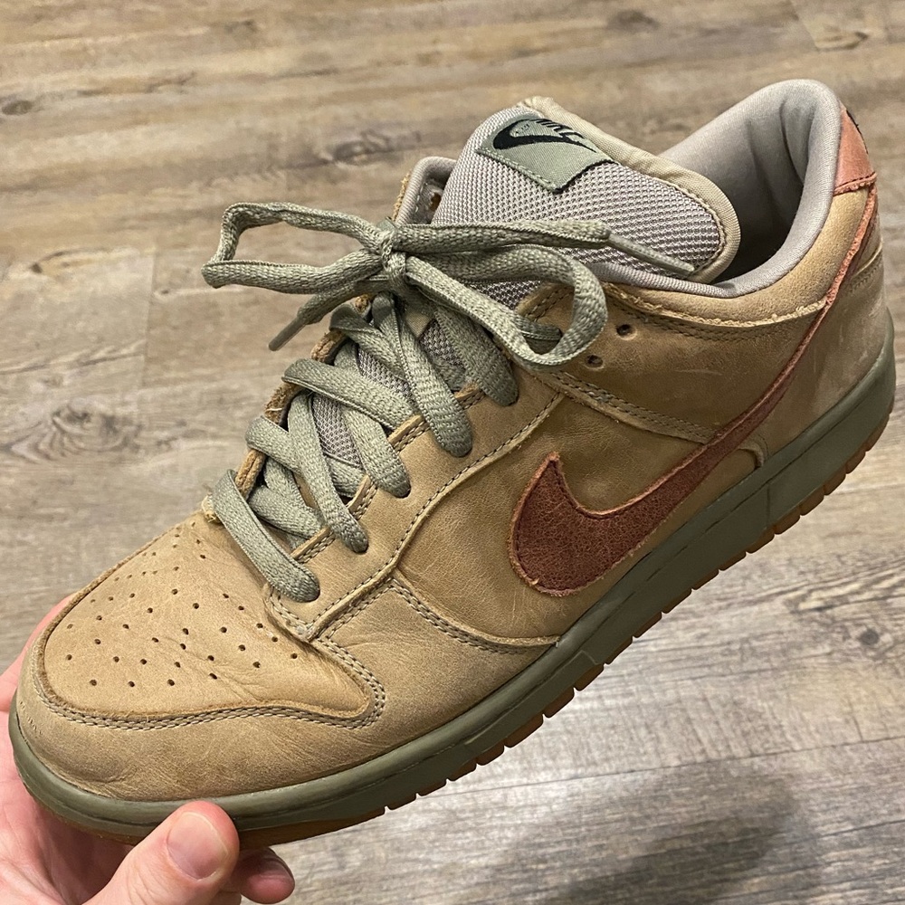 Nike SB Dunk low pro “Grit Team Red” (2004)